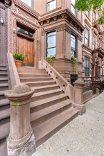 HARLEM BROWNSTONE LIVING WITH OLD WORLD CHARM
