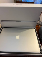 MacBook Pro 15”, i7 16gb, 500gb flash drive