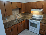 2/1 Beautiful Remodeled Unit!