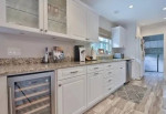 Gorgeous 3 bedrooms home! CONVENIENT location, close to North Dale!!