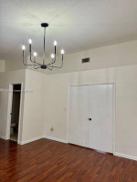 Beautiful 2 Bed, 2/1 Bath Home