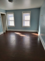 BEAUTIFULLY RENOVATED 5 ROOM SINGLE FAMILY HOUSE