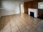 Single Family 3/2 w/d Pets huge yrd great loc . Biketobeach