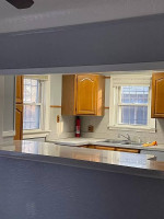 Very Spacious 3BR-Belmot Heart Of city w/HW Flr/D-Pantry-Natural Light