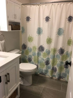 FAMILY HOME - Remodeled Throughout