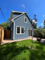 Very nice coach house in Evanston