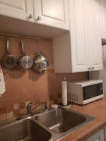 Cozy, Clean, Private, Furnished 1/1 Walk to Eat and Shop