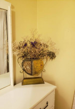 Cozy, Clean, Private, Furnished 1/1 Walk to Eat and Shop