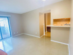 Spacious Townhome, all utilities included!