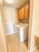 Spacious Townhome, all utilities included!