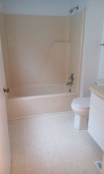 Two bedrooms for Spring sublease in a Hethwood townhouse