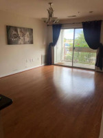 Beautiful 2br 1ba townhouse with newly renovated bathrooms