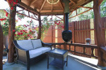 furnished 2bed/2bath/2office, adjacent downtown (avail May-Oct)