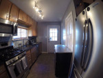 Beautiful Arlington DUPLEX: 2bd+den Fenced yard, porch & parking