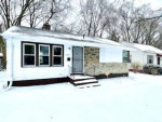 1033 BENTON ST