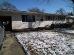 3 bed/ 1 bath pet friendly home