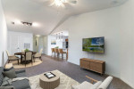 Perfect Location, Custom Wood Cabinetry, Near Orlando Premium Outlets