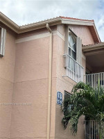 HAMMOCKS: 2/1 Nice 2/1 Corner Unit In This Unit Wont Last