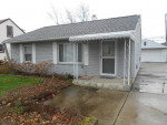 962 sg ft- 3 br, 1 bath in Royal Oak