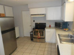 962 sg ft- 3 br, 1 bath in Royal Oak