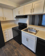 $979 2x1 Townhome with W?D Connections Available May 15! Apply Now!