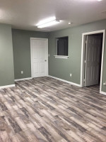 For Lease. Warehouse w/3 air conditioned offices & private bath. B-5