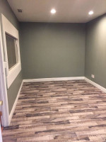 For Lease. Warehouse w/3 air conditioned offices & private bath. B-5