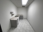 Large Commercial Space 3,950 Sq Ft!