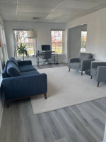 Sunny 2-suite office space for rent in Fairfax City (unfurnished)