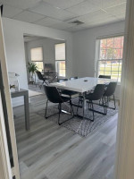 Sunny 2-suite office space for rent in Fairfax City (unfurnished)