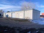 Freestanding shop on Lincoln Avenue
