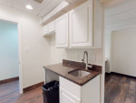 Maple Ave Medical Suite: Prime Location - Lease Now
