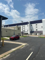 12,000 SF+/- WAREHOUSE/ OFFICE W GATED PARKING FOR LEASE