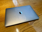 2018 MacBook Pro 13” i7 16GB 500GB