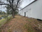 1200 sqft Warehouse Bay - Off Bayshore & Crosstown