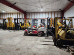 CAR DEALERSHIP WITH PARKING FOR RENT OPPORTUNITY KNOCKING!!!