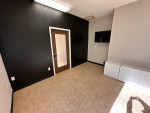 Beauty Salon Space Available $595
