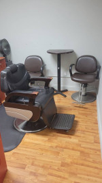 PRIVATE ROOM SALON OR BARBERSHOP SUITE