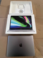 2020 Apple MacBook Pro 13 TOUCH BAR M1 16GB RAM 256GB SSD, MDM on