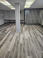 942 N Main St