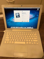 Macbook 13 inch Early 2008 Fully Working Logic Pro Installed