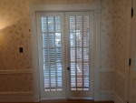 Large 1st floor Corner Office, all inclusive w/ parking.