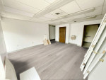 1,000 sf office space for rent on Peters Creek