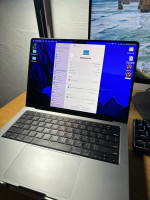 2021 MacBook Pro M1 chip 16 gb 14 in