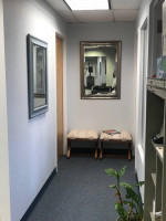 Looking for acupuncturist, massage therapist etc; to rent in a medical