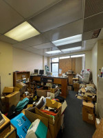 PRIME 1ST FLOOR COMMERCIAL SPACE IN QUEEN VILLAGE!