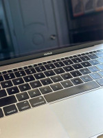 Macbook 2016 Retina - 12 inch, 8 GB RAM, 256 GB