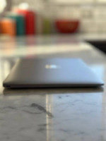 Macbook 2016 Retina - 12 inch, 8 GB RAM, 256 GB
