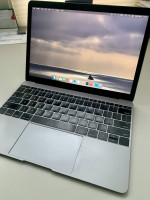 Macbook laptop