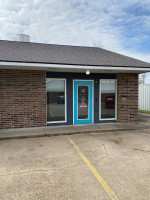 Salon Ready or Office Space For Lease